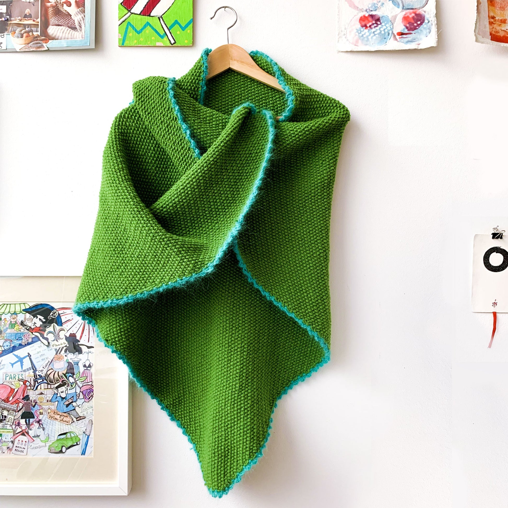 Dreiecks-Stricktuch aus weicher Merino-Schurwolle