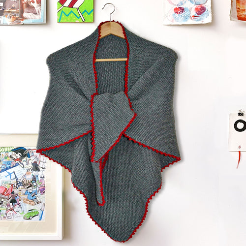 Dreiecks-Stricktuch aus weicher Merino-Schurwolle