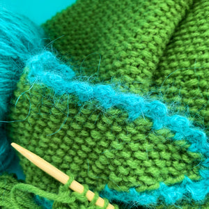 #08 Ready to knit - Schultertuch mit Cashmere und weichen Angora-Mäusezähnchen